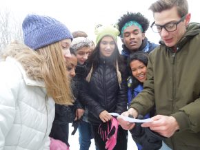 Maplewood Church youth during scavenger hunt